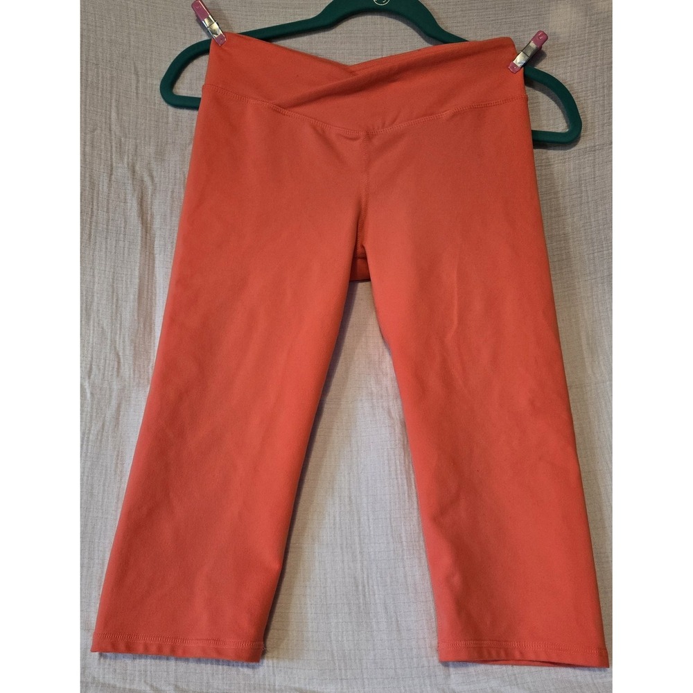Fabletics Capri Leggings Neon Pink EUC Sz S yoga athleisure